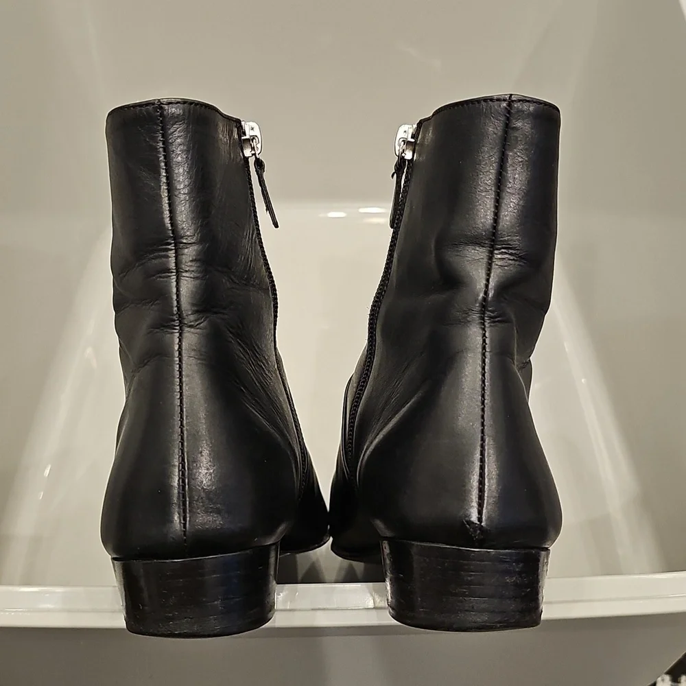 ALUMNAE Elegant Black Leather Booties